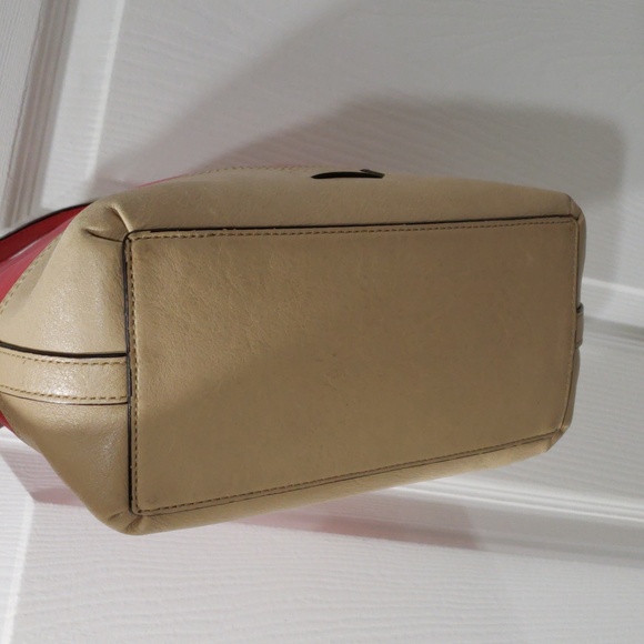 Coach Two-Tone Pink & Tan Leather Hobo Bag – Stylish Shoulder Purse - 11"x8"x4" - Picture 7 of 12